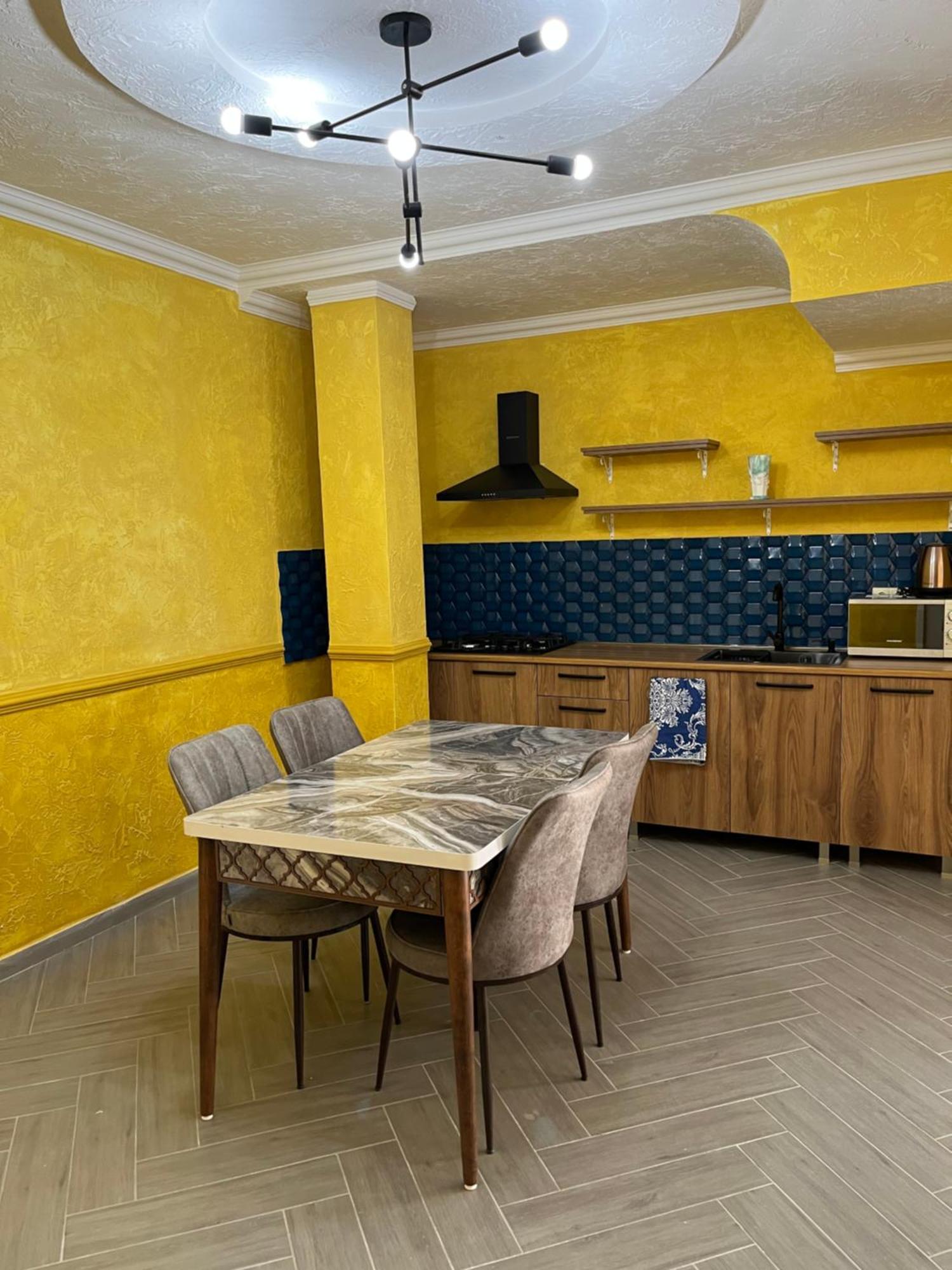 Hotel Sunny Days Боржоми Екстериор снимка