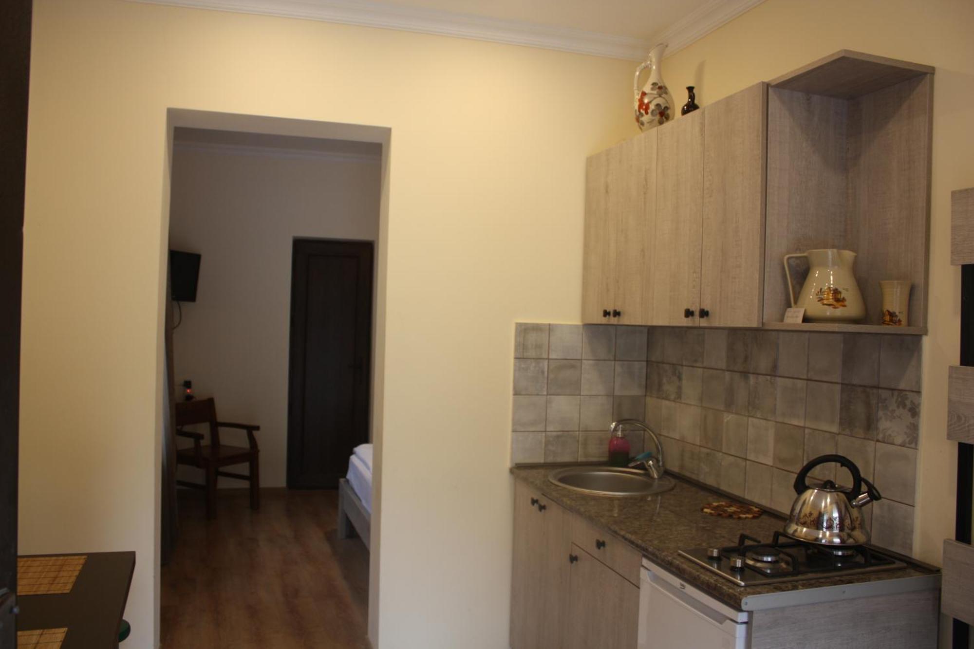 Hotel Sunny Days Боржоми Екстериор снимка