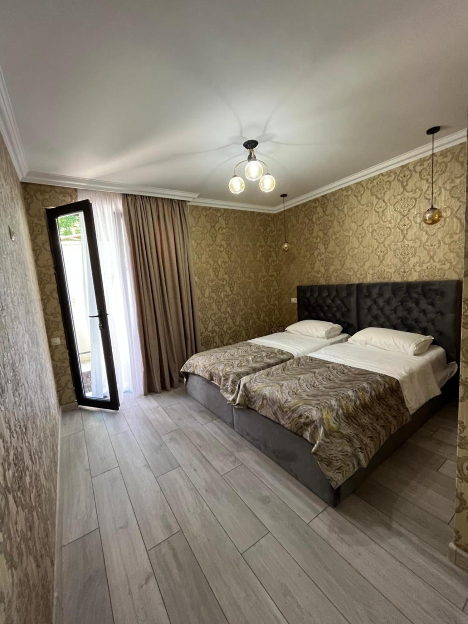 Hotel Sunny Days Боржоми Екстериор снимка